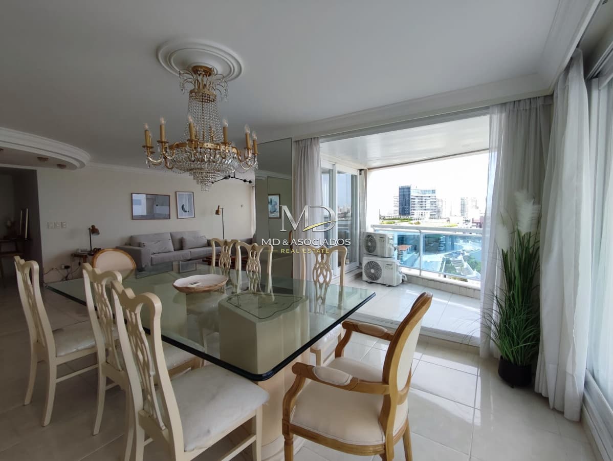 Hermoso apartamento con vista única a la mansa