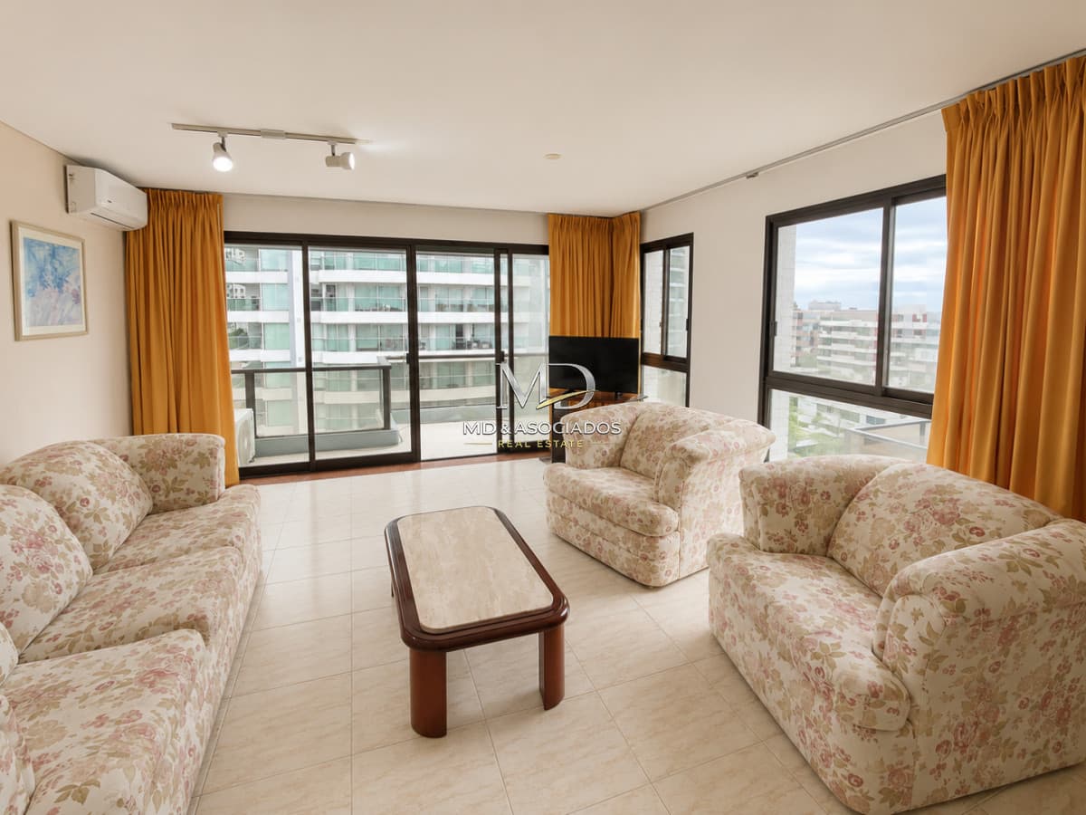 Muy comodo apartamento Carmar a pasos del mar. Ref (8259)