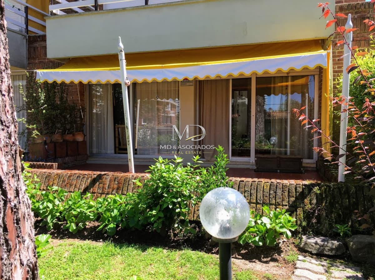 Hermoso apartamento de dos plantas en excelente ubicación. REF:5952