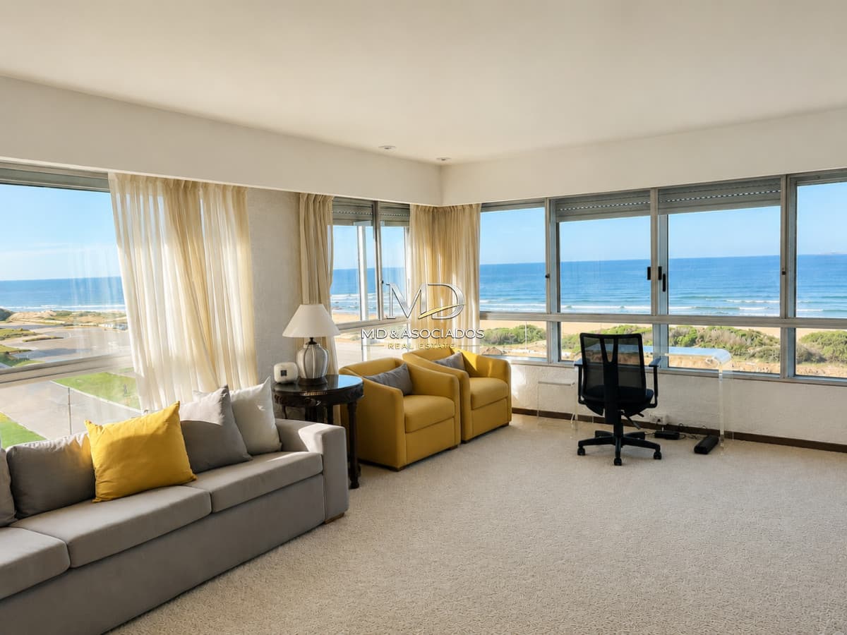 Espectacular Apartamento frente al mar en Brava - Punta del Este REF:9452