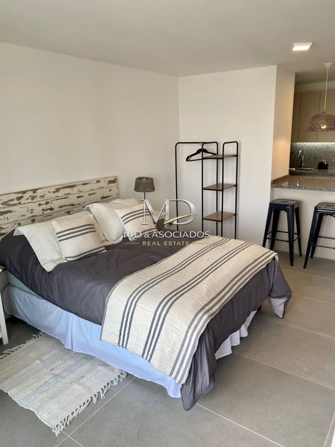 HERMOSO MONOAMBIENTE EN VENTA EN EDIFICIO VIEW, CON SERVICIOS.REF: 7873