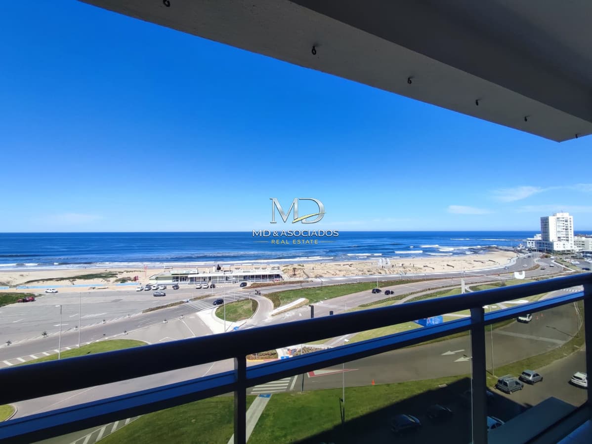 Espectacular apartamento con inmejorable vista al mar. REF 5818