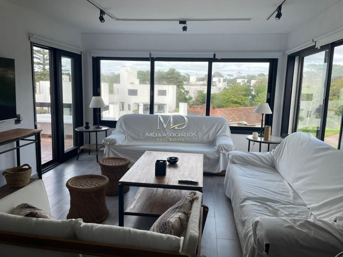 Hermoso departamento frente al mar. REF: 7272