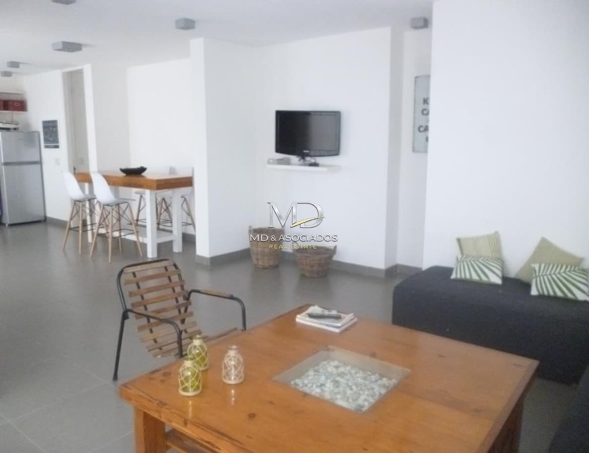 Espectacular apartamento con terraza y vista al mar