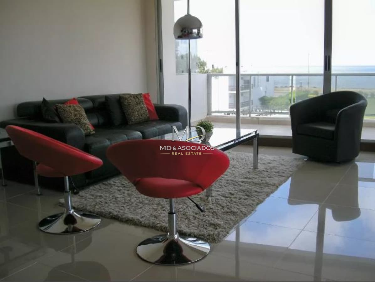 Espectacular apartamento en edificio Libra, con vista al mar🌊 . REF: 5542