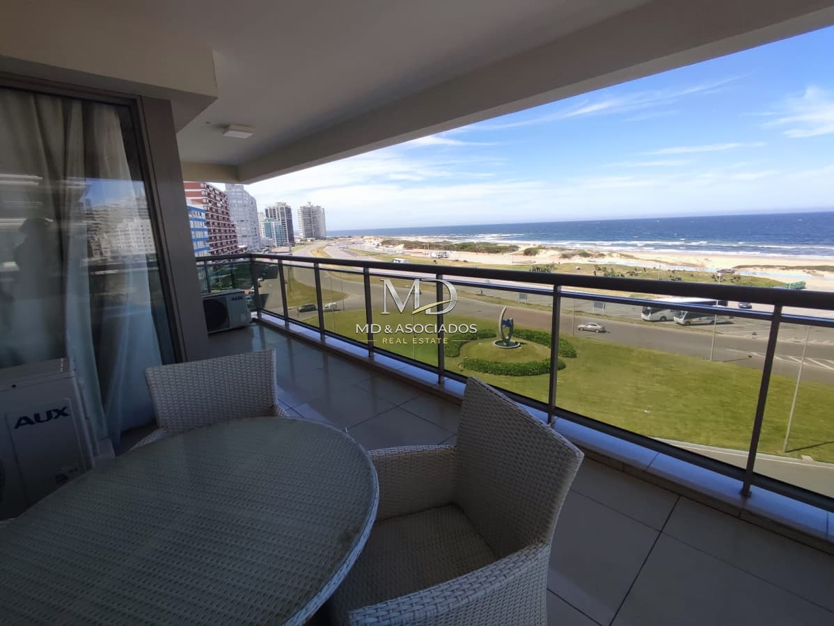Expectacular departamento en Playa Brava