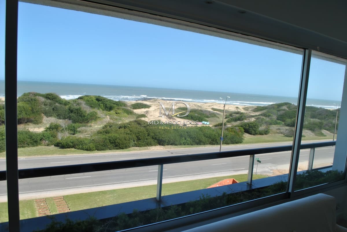 Espectacular departamento frente al mar. REF:7211