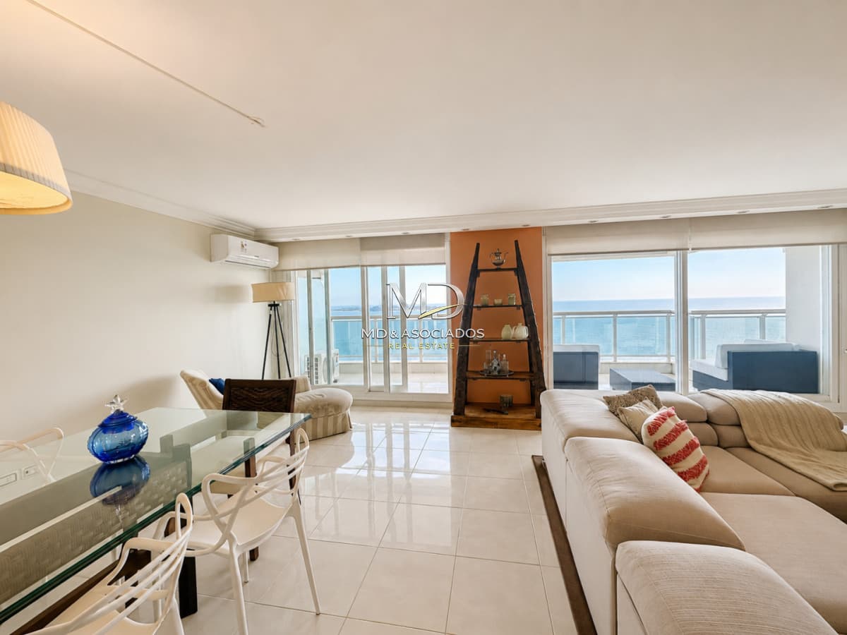 Exclusivo apartamento de 4 suites frente al mar en Le Jardin. REF:9430