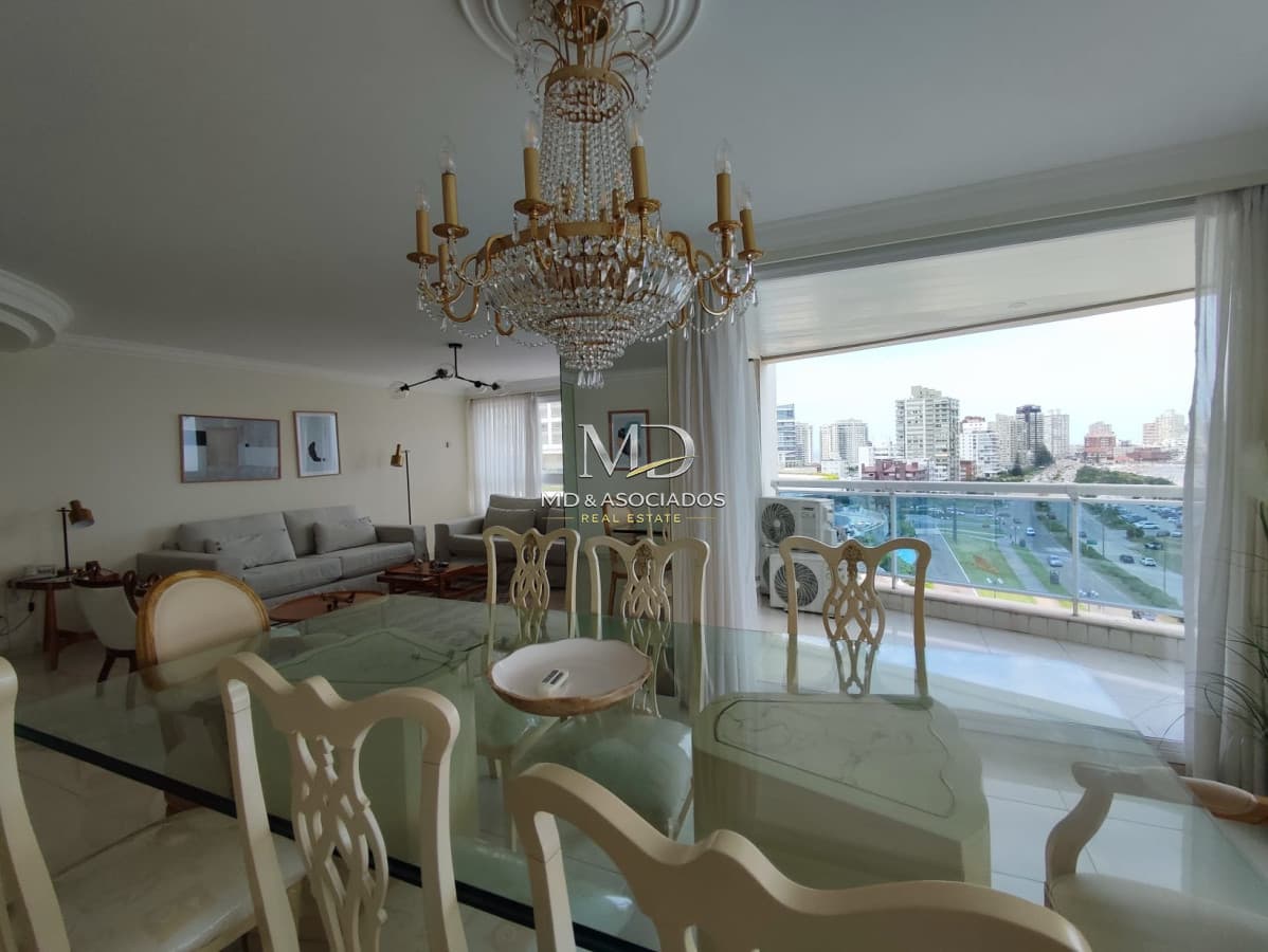 Hermoso apartamento con vista única a la mansa