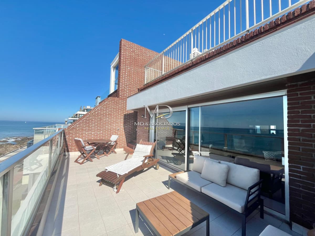 Exclusivo Penthouse en Península con Vista Panorámica al Mar. REF: 6303