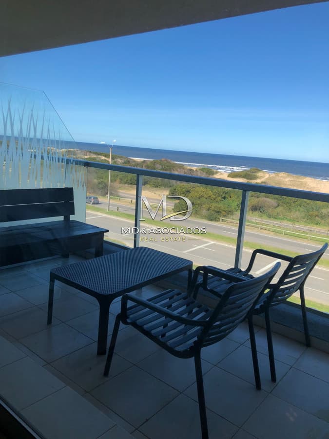 Hermoso depto en edificio Blue Marine. REF: 7490