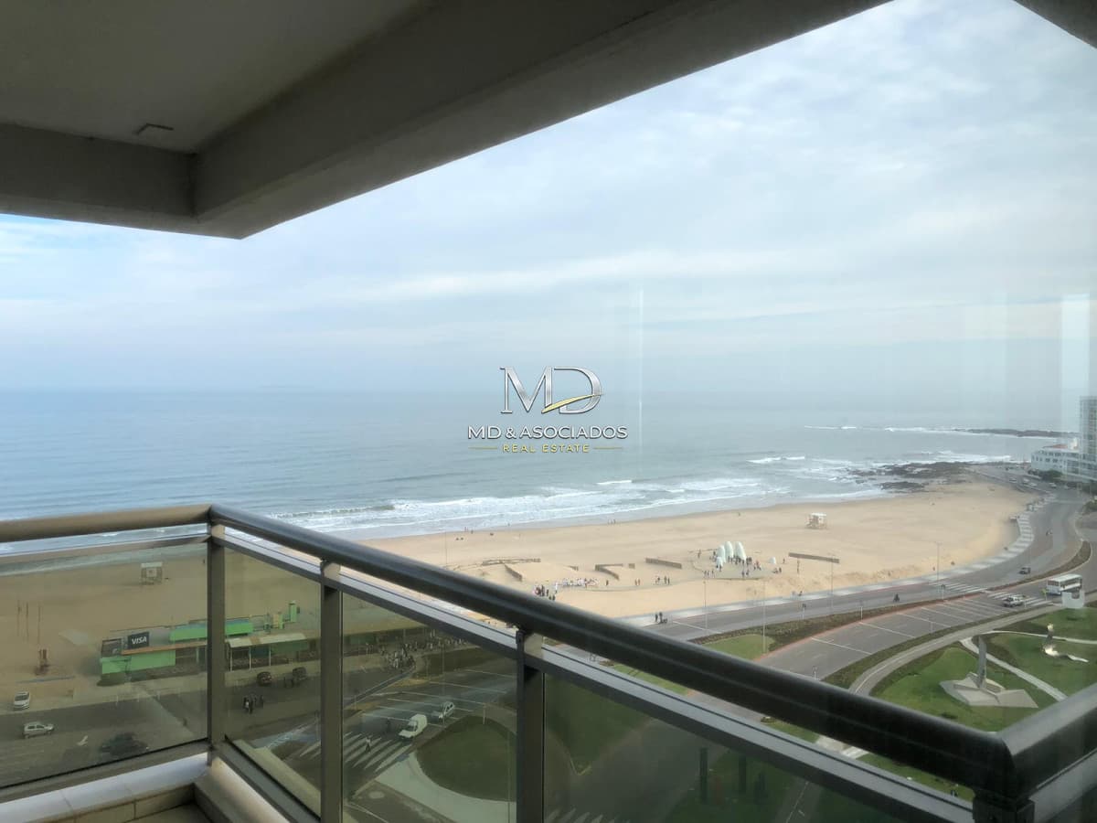 Hermoso apartamento frente al mar