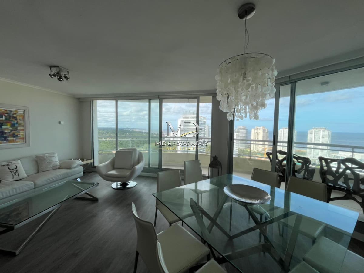 Penthouse Ocean Drive II, frente al mar con terraza exclusiva.REF:9163