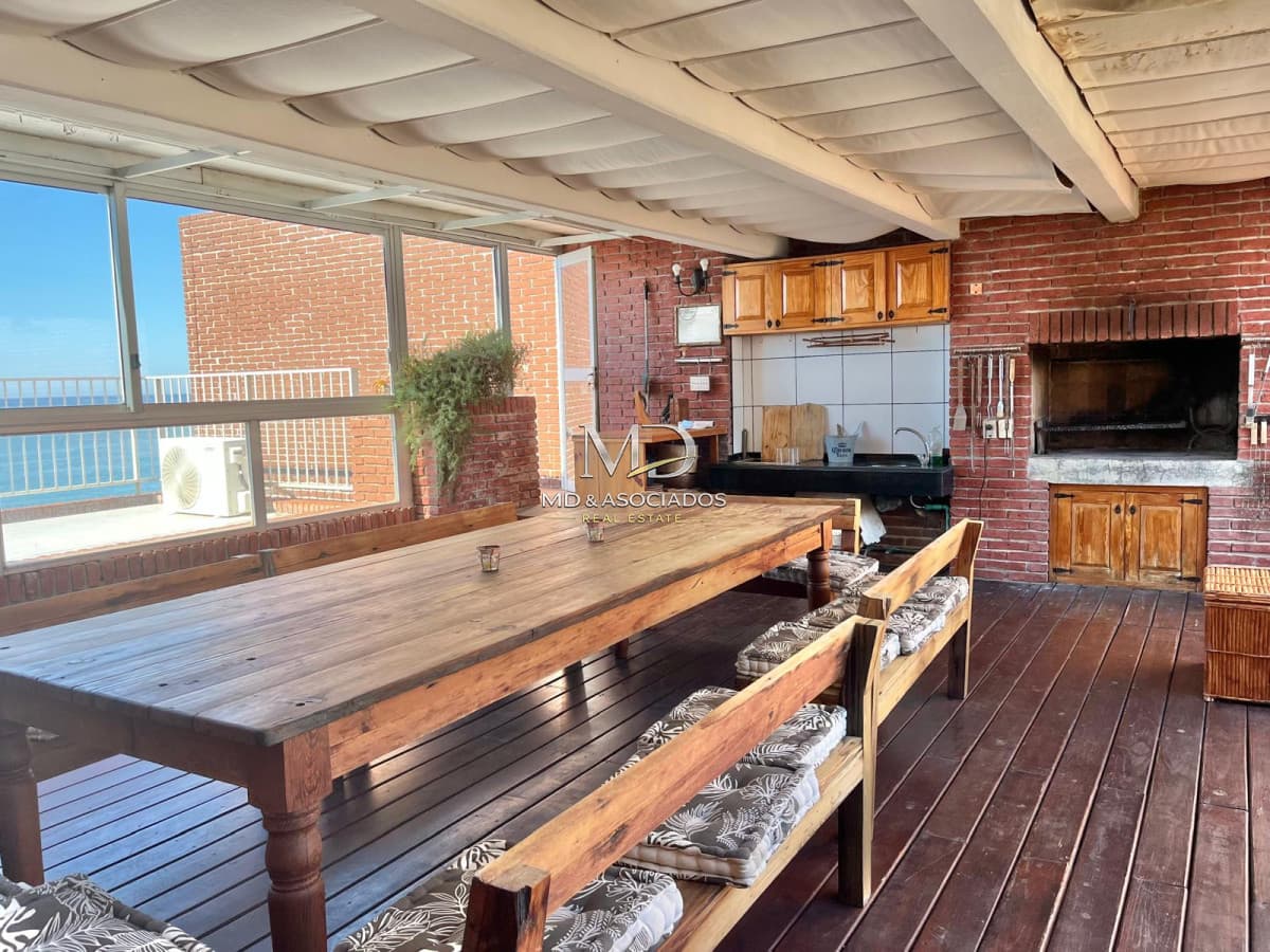 Exclusivo Penthouse en Península con Vista Panorámica al Mar. REF: 6303