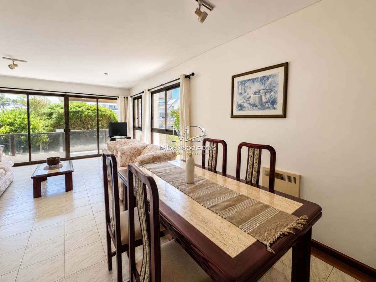 Departamento Carmar a 70 metros del mar - 2 dormitorios, 3 baños - Ideal alquiler anual o temporal. REF (8910)