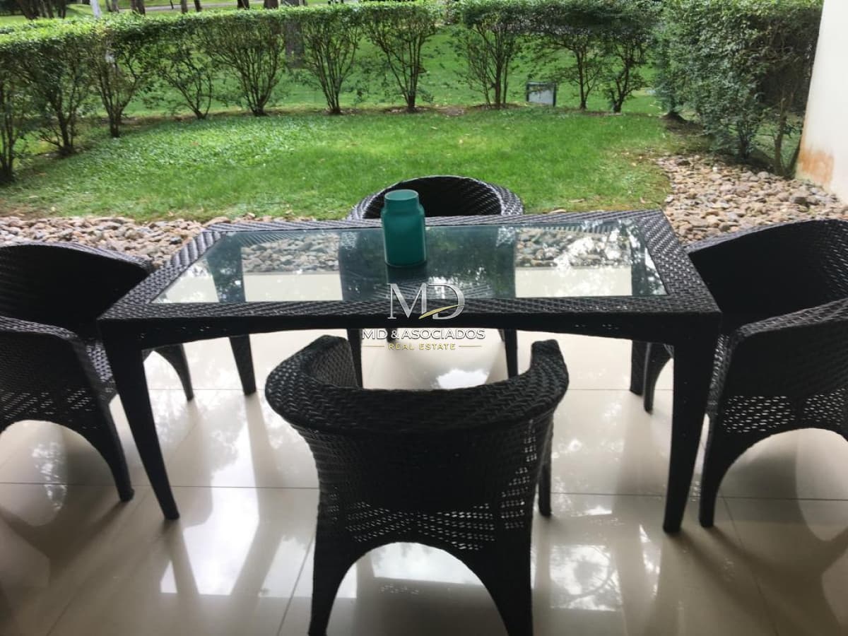 Apartamento en Green Park. REF: 6084