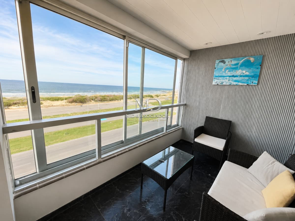 Espectacular Apartamento frente al mar en Brava - Punta del Este REF:9452