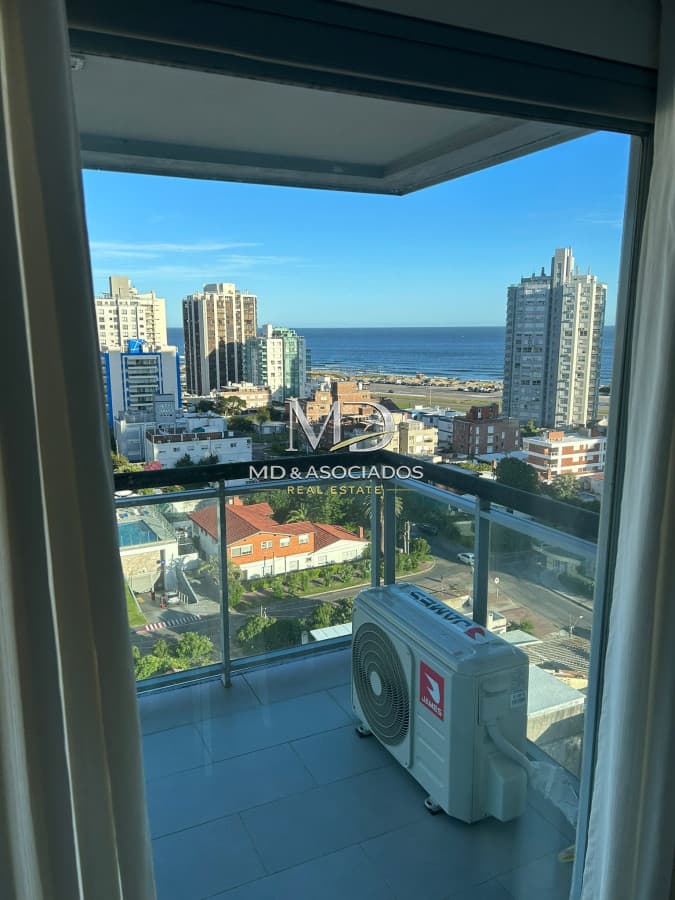 Apartamento con vista al mar en Torre Francia. Ref(7875)