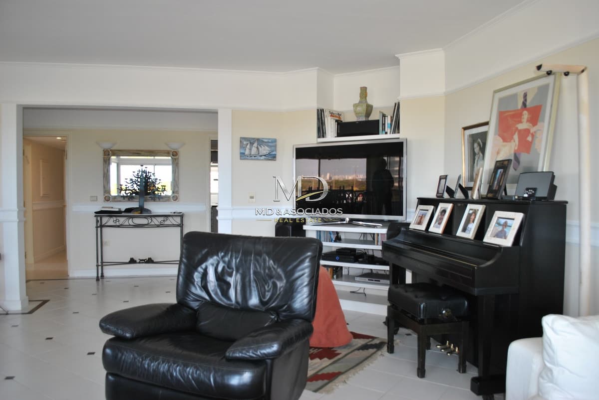 Hermoso apartamento frente al mar