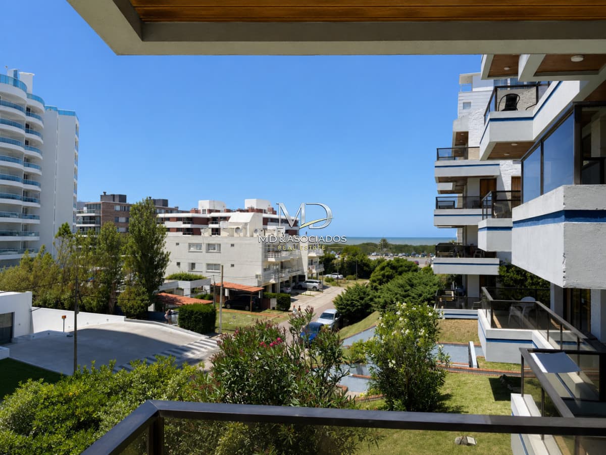 Hermoso apartamento en Carmar con vista al mar, parada 6 de la Brava REF:8913