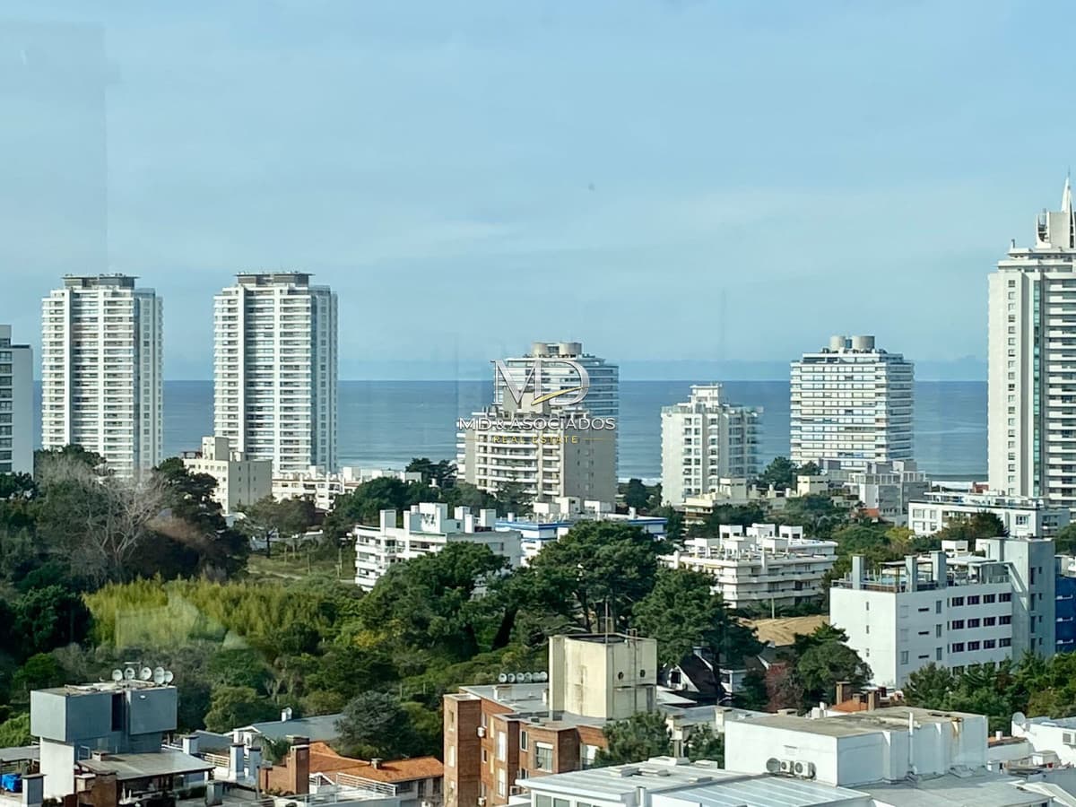 HERMOSO MONOAMBIENTE EN VENTA EN EDIFICIO VIEW, CON SERVICIOS.REF: 7873