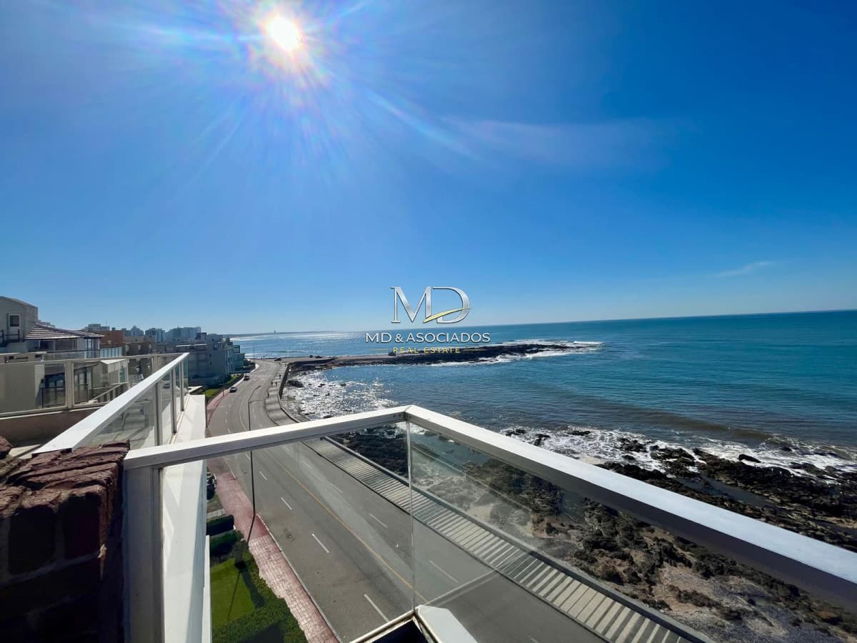Exclusivo Penthouse en Península con Vista Panorámica al Mar. REF: 6303