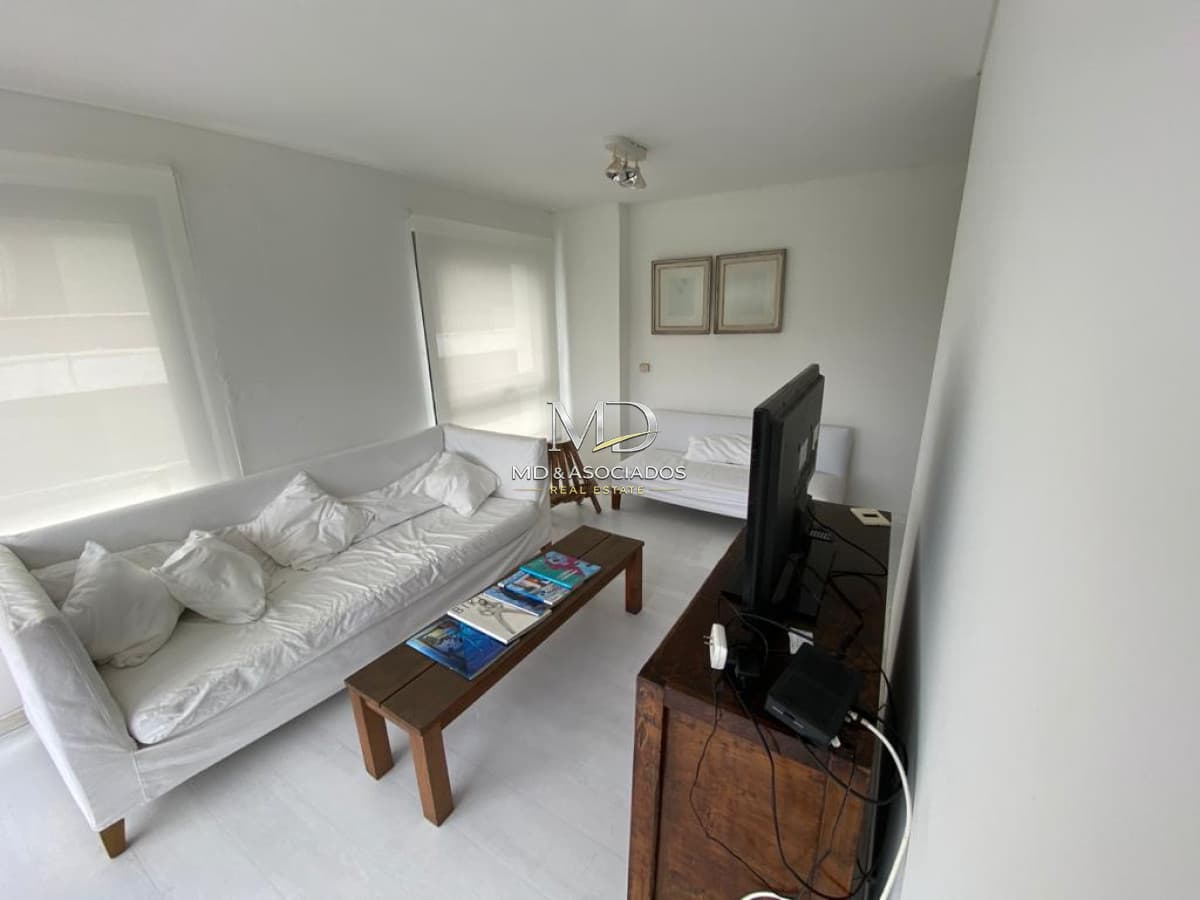 Apartamento frente a playa brava