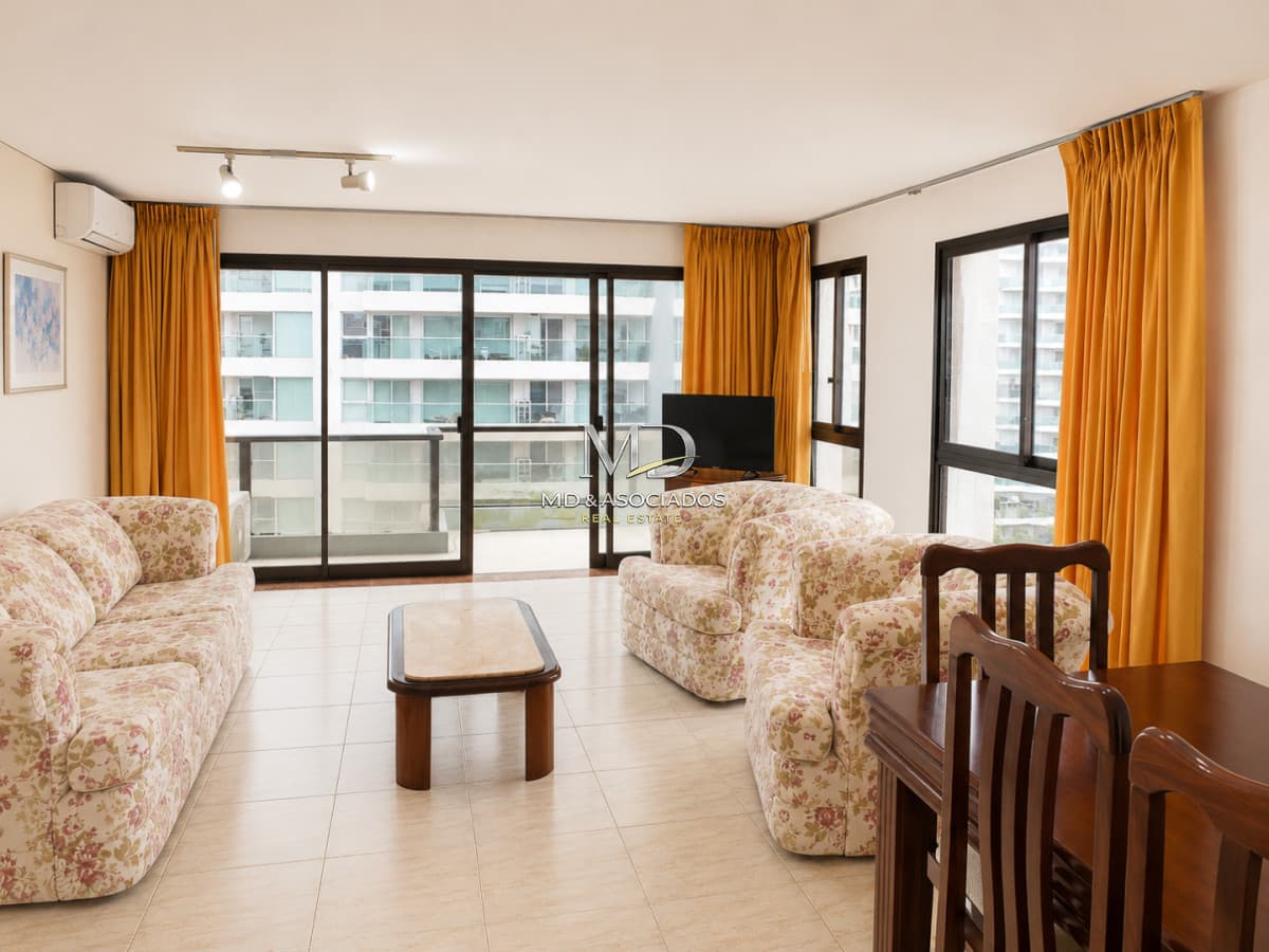 Muy comodo apartamento Carmar a pasos del mar. Ref (8259)