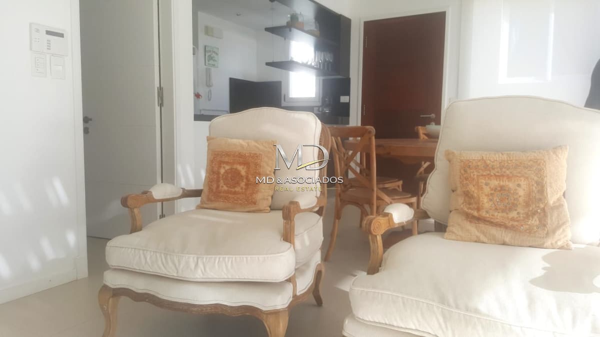 Espectacular apartamento a metros del mar