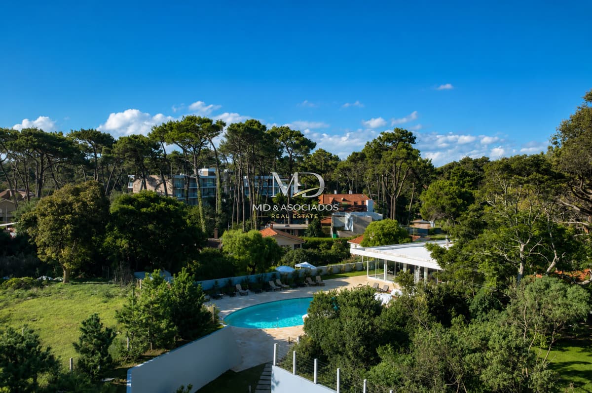 Apartamento en Tressesenta a pasos del mar en Roosevelt, Punta del Este. Ref (9482)