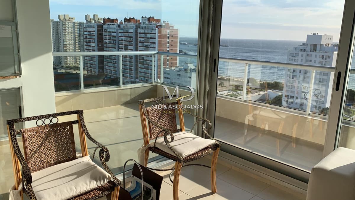 Excelente apartamento con vista al mar Ref.(6022)