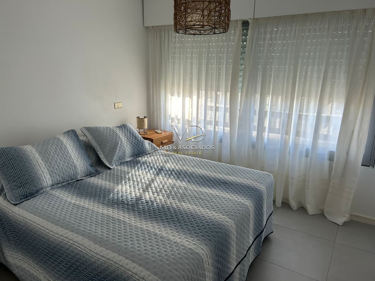 Apartamento con vista al mar en Torre Francia. Ref(7875)