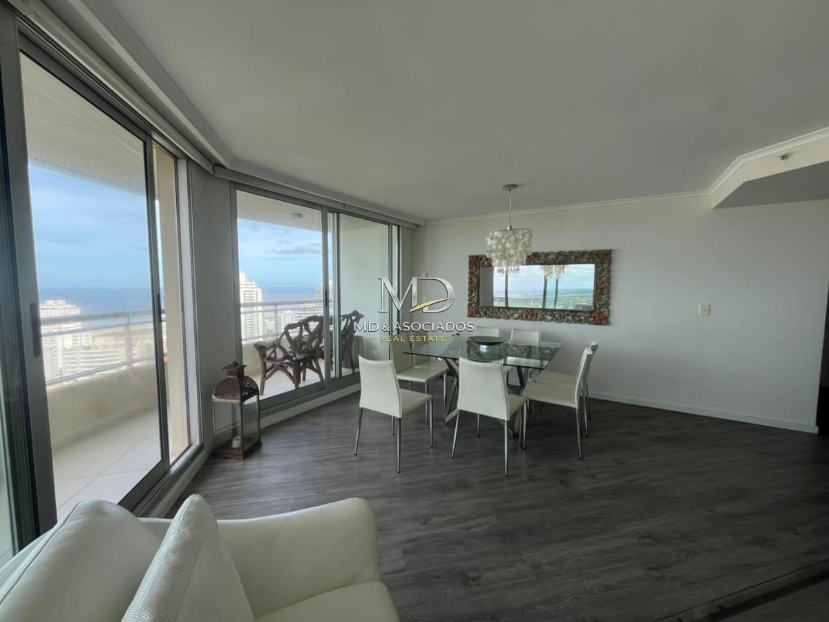 Penthouse Ocean Drive II, frente al mar con terraza exclusiva.REF:9163