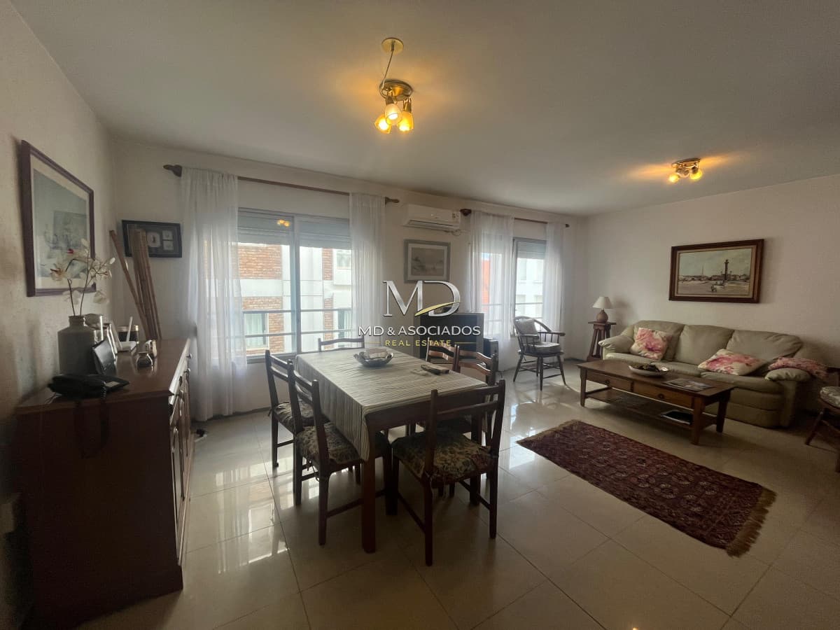 Hermoso depto de 3 Dormitorios en Saint Michel, Península. REF(8371)
