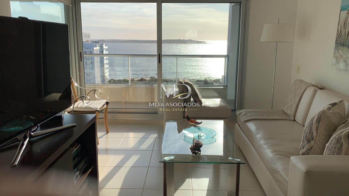 Excelente apartamento con vista al mar Ref.(6022)