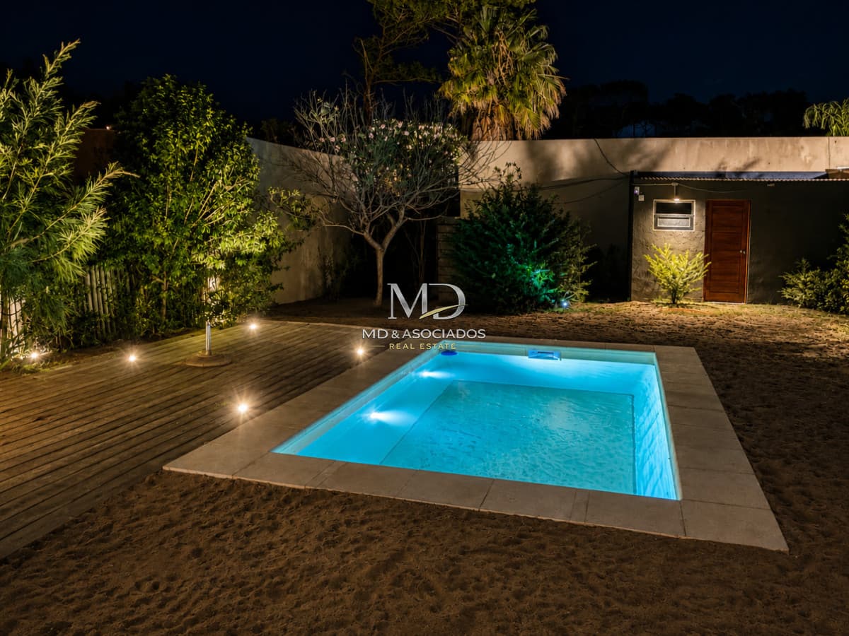 Hermosa casa en Montoya. Ref: 7445