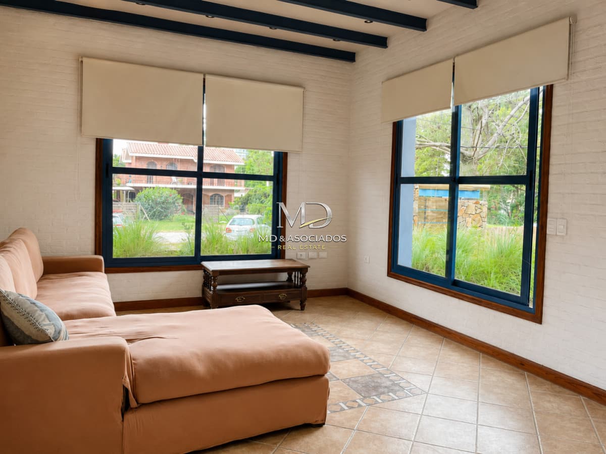 Casa en venta de 5 dormitorios en Mansa REF:9172