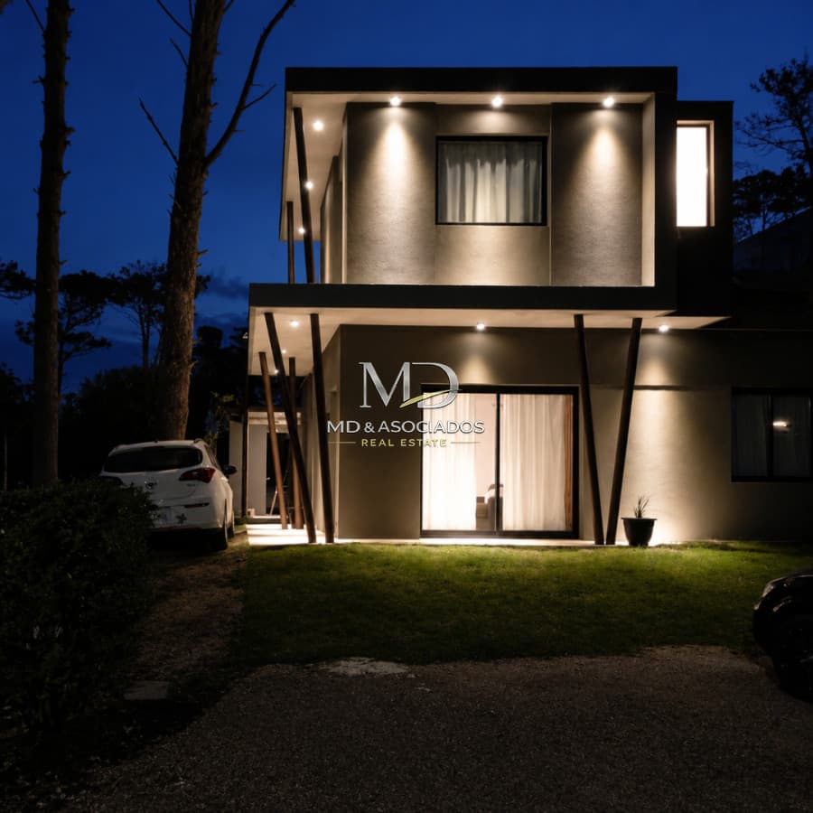 Hermosa casa en Montoya. Ref: 7445