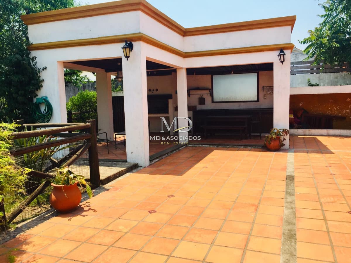 Encantadora propiedad a la venta en excelente ubicación. Ref(6272)