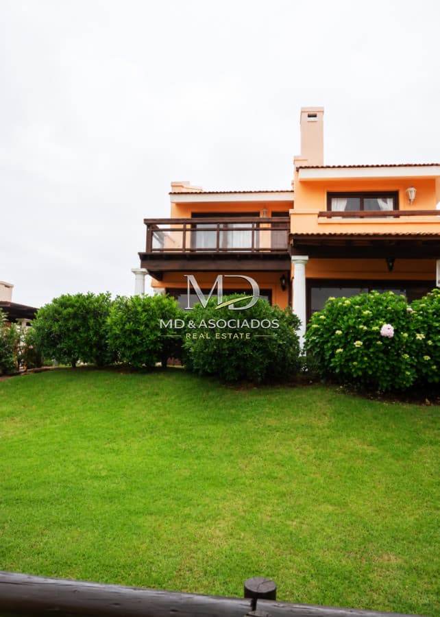 Espectacular casa en Manantiales a 400mts del mar. Ref: 5414