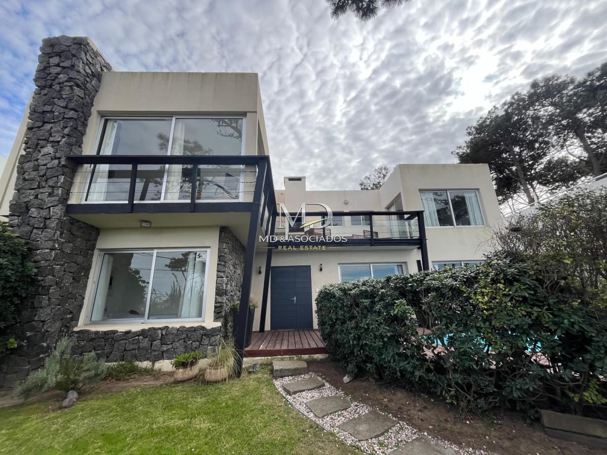🌊 Vivir Montoya: Exclusiva casa a pasos del mar.Ref : 5315