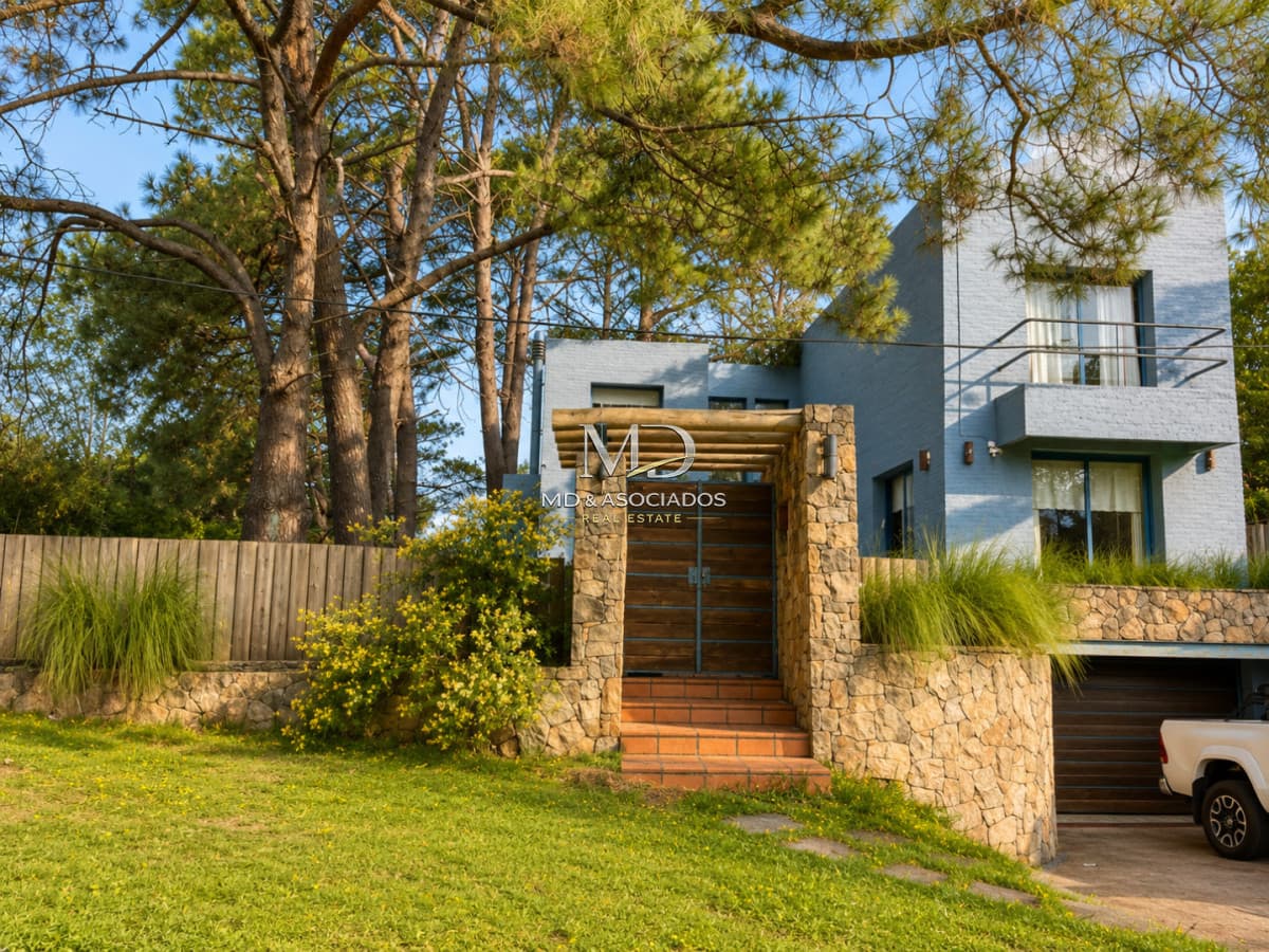 Casa en venta de 5 dormitorios en Mansa REF:9172