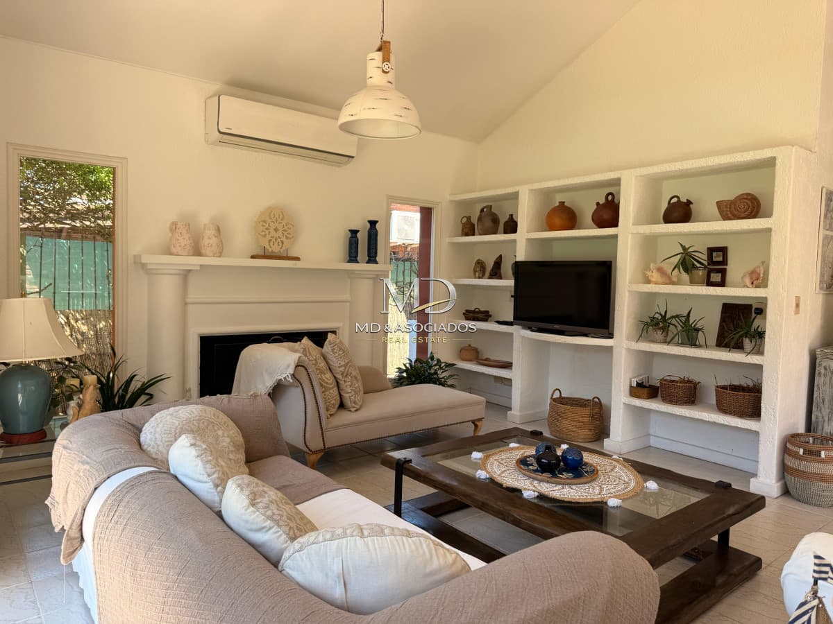 Casa en Punta del Este, Brava