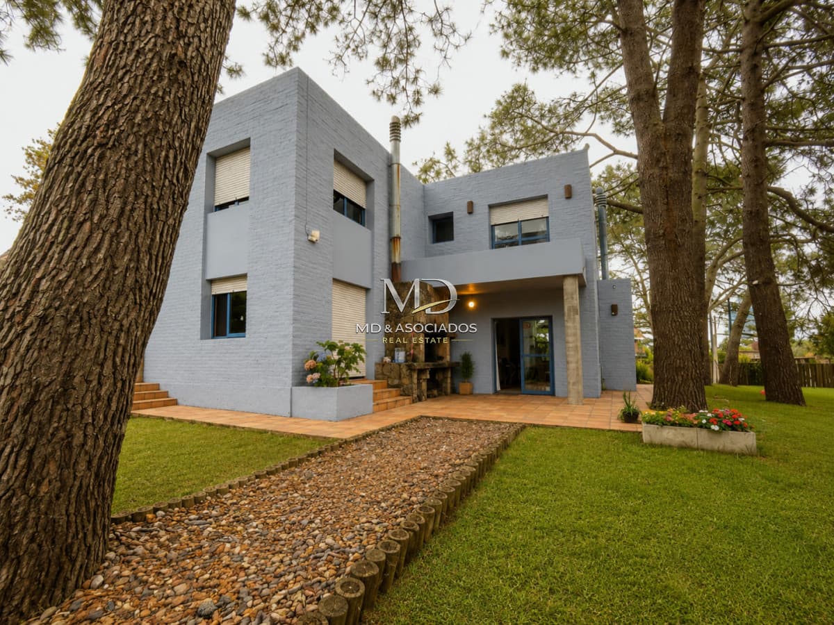 Casa en venta de 5 dormitorios en Mansa REF:9172