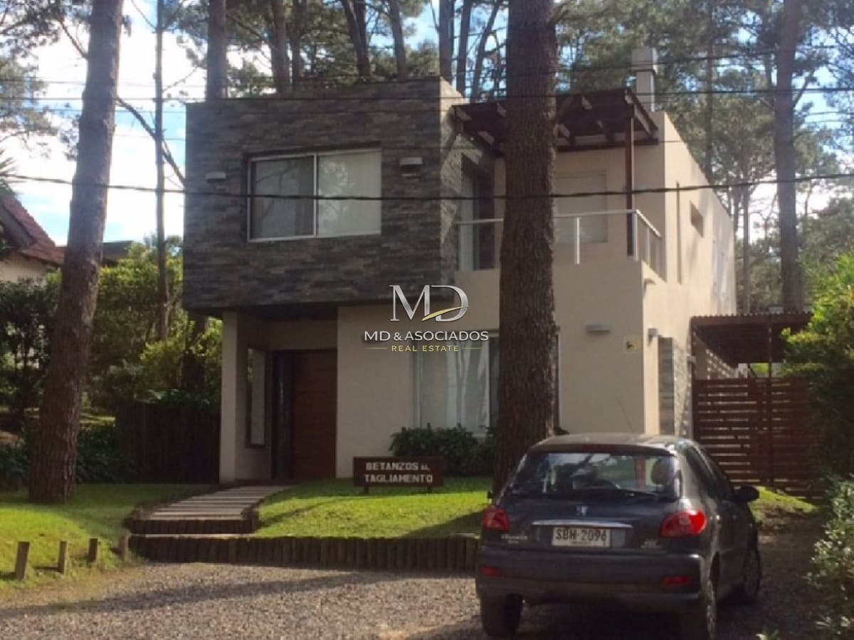 casa muy linda en montoya