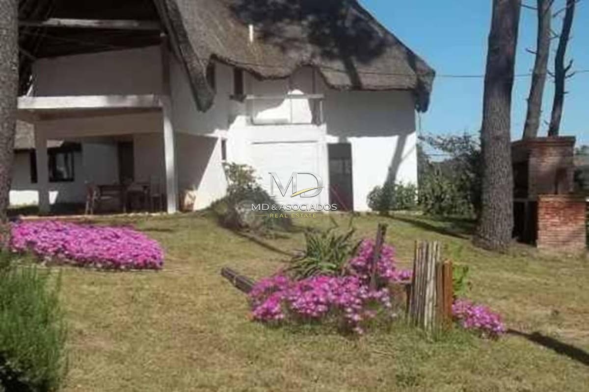 hermosa casa, ideal para disfrutar en sus vacaciones.Ref: 5280