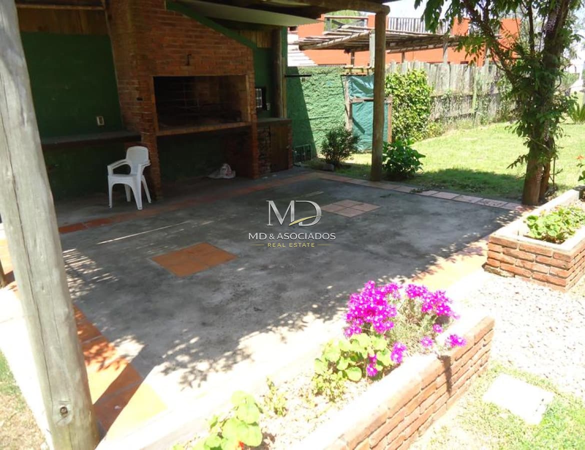 Muy linda casa amplia, ideal para vacacionar. Ref:5629