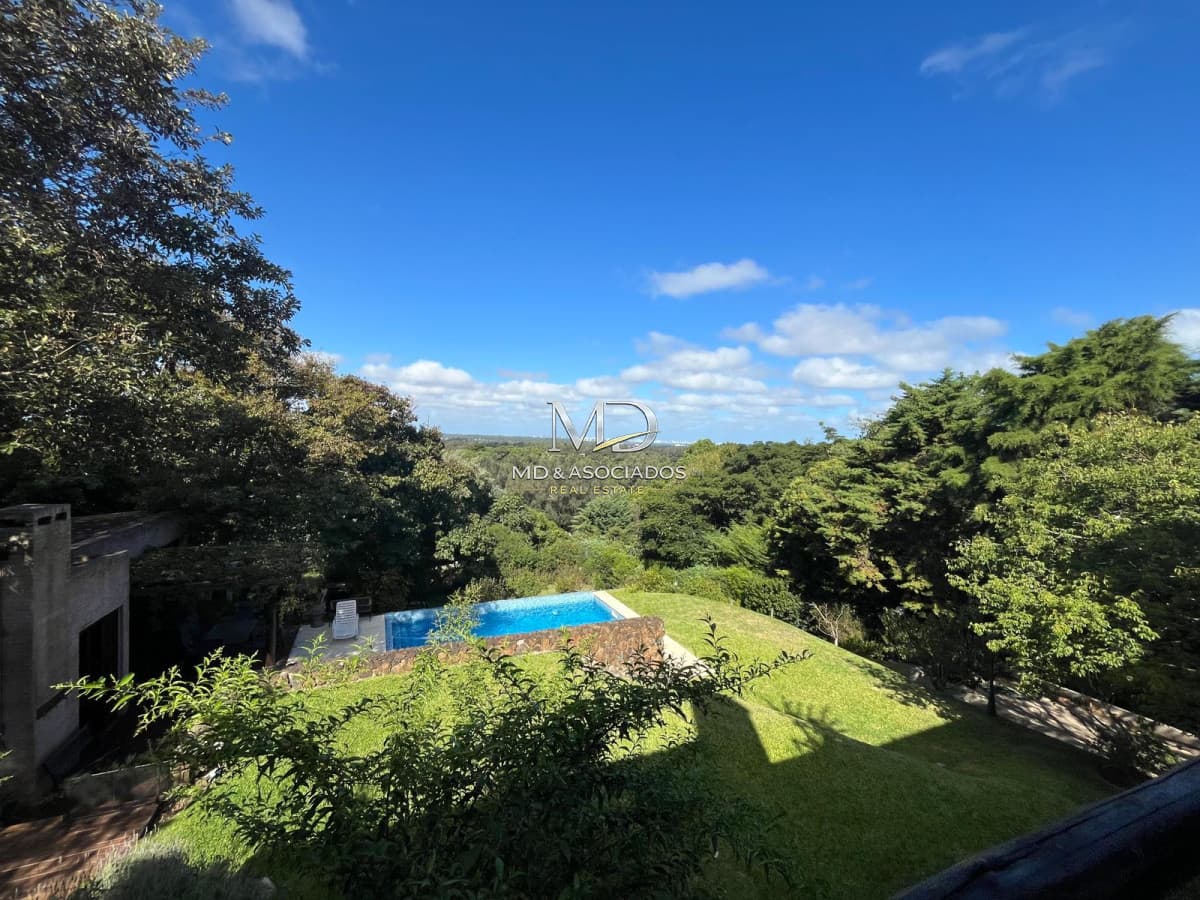 Exclusiva Casa en Venta en Punta Ballena con Vista Panorámica al Mar Ref. 8192