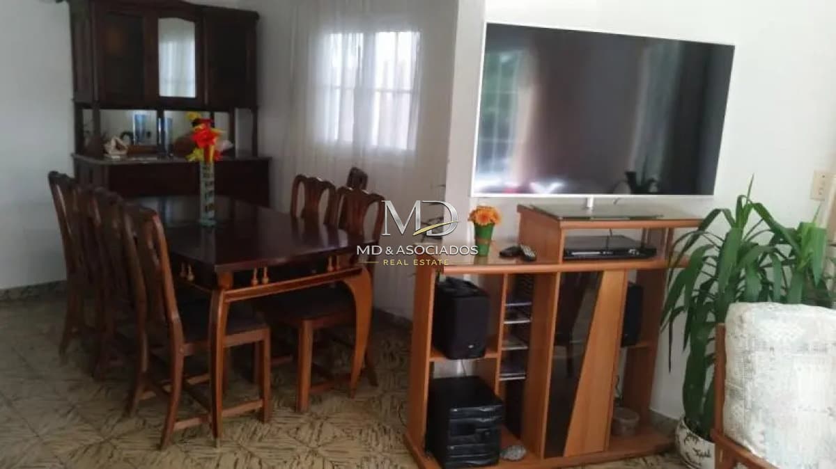 Linda casa en parada 25 de la mansa