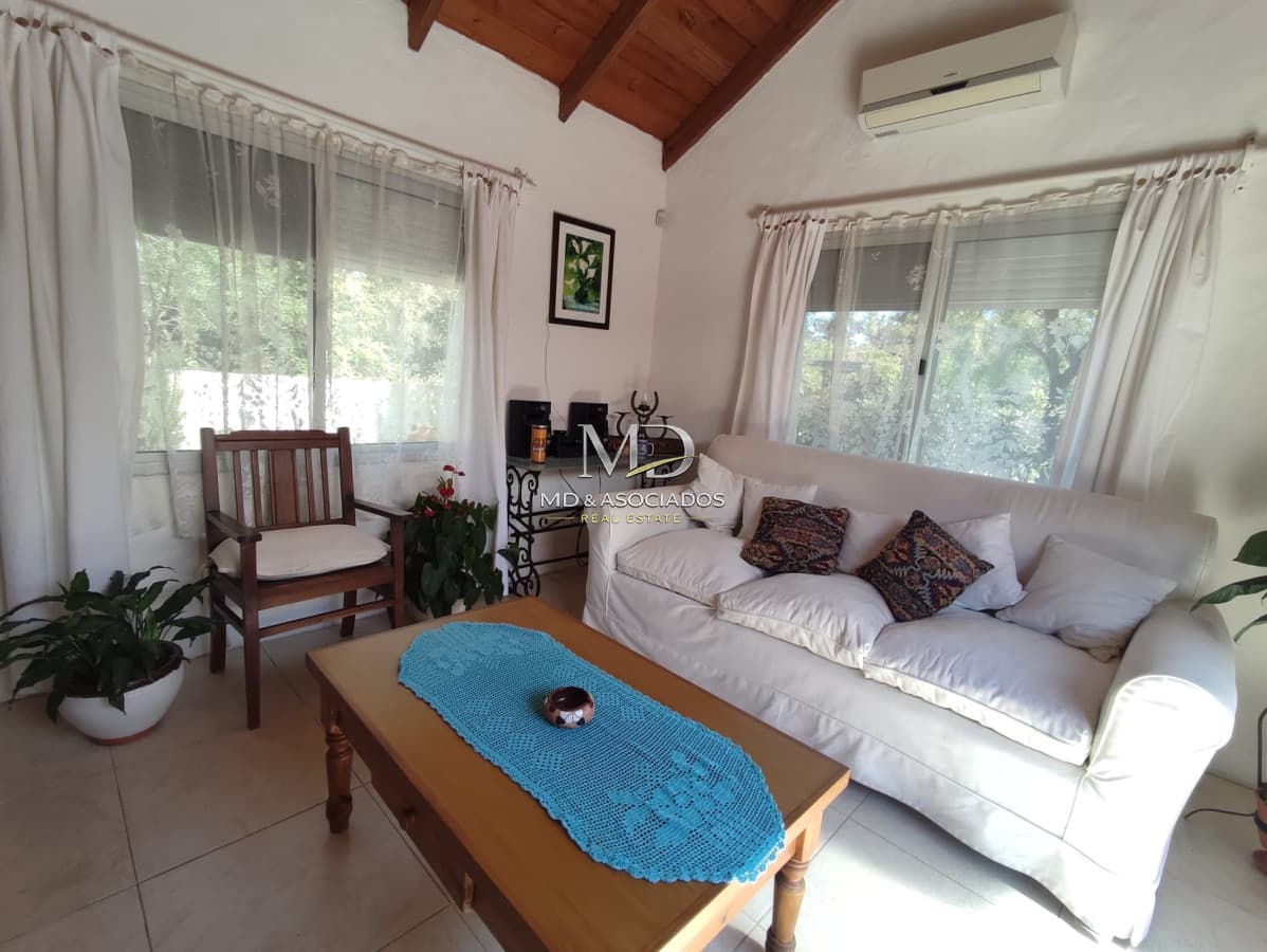 Hermosa casa en El Tesoro.Ref: 6614